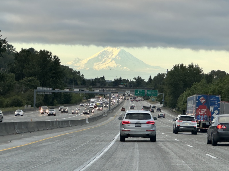 2024/06(June)/VA-SAVD-Seattle/800x600_2024-06-14-VA-SAVD-Seattle-24-Mt-Rainier.JPG