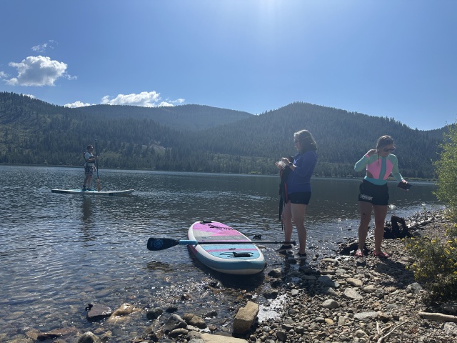 2024/07(July)/Mark-Heather-Visit-Colorado/640x480_2024-07-20-Colorado-10-SUP-Mark-Suzi-Heather.JPG