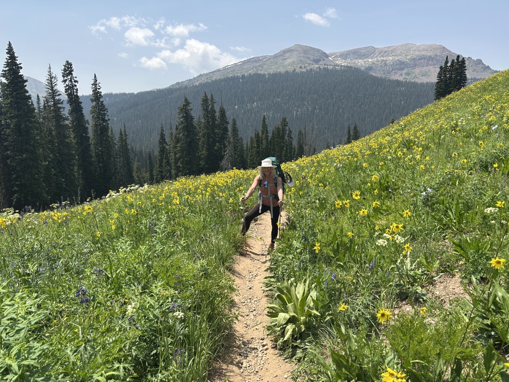 2024/07(July)/Maroon-Bells-Four-Pass-Loop/1024x768_2024-07-23-Maroon-Bells-4PL-014-Angie.JPG