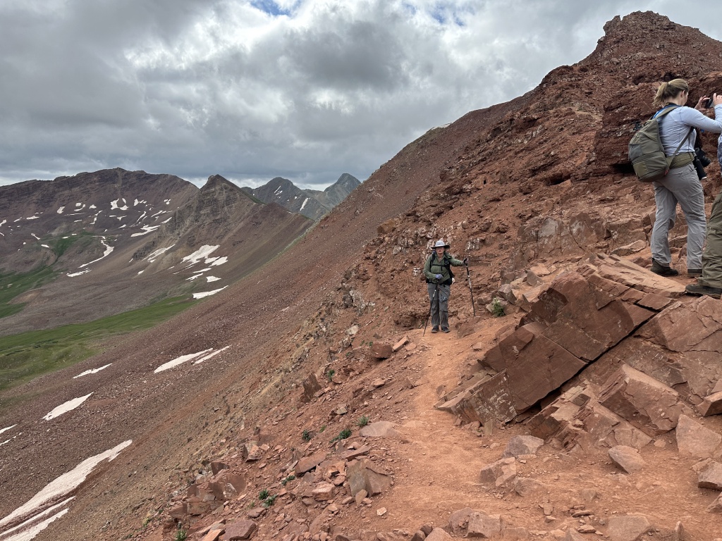 2024/07(July)/Maroon-Bells-Four-Pass-Loop/1024x768_2024-07-26-Maroon-Bells-4PL-192-Suzi-Maroon-Pass.JPG