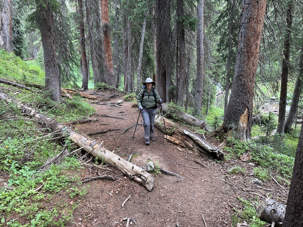 2024/07(July)/Maroon-Bells-Four-Pass-Loop/1024x768_2024-07-26-Maroon-Bells-4PL-200-Suzi.JPG