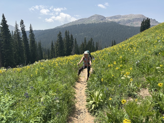2024/07(July)/Maroon-Bells-Four-Pass-Loop/640x480_2024-07-23-Maroon-Bells-4PL-014-Angie.JPG