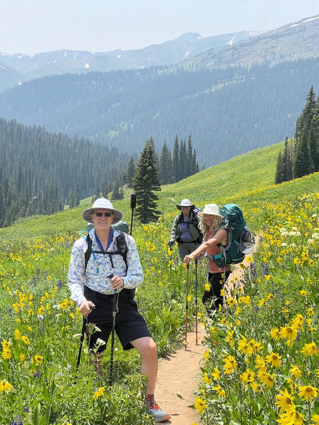 2024/07(July)/Maroon-Bells-Four-Pass-Loop/640x480_2024-07-23-Maroon-Bells-4PL-018-Travis-Suzi-Angie.JPG