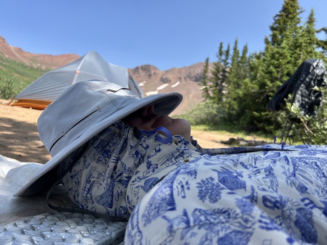 2024/07(July)/Maroon-Bells-Four-Pass-Loop/640x480_2024-07-23-Maroon-Bells-4PL-036-Travis-napping.JPG