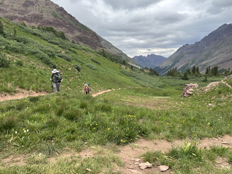 2024/07(July)/Maroon-Bells-Four-Pass-Loop/800x600_2024-07-26-Maroon-Bells-4PL-186-Suzi-Angie.JPG
