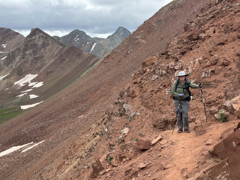 2024/07(July)/Maroon-Bells-Four-Pass-Loop/800x600_2024-07-26-Maroon-Bells-4PL-193-Suzi-Maroon-Pass.JPG