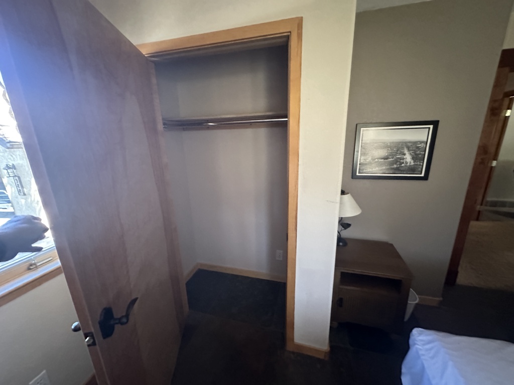 2024/08(August)/588LVC-Before-Renter-Pics/1024x768_2024-09-06-LVC-Pre-Renter-Pic-32.JPG