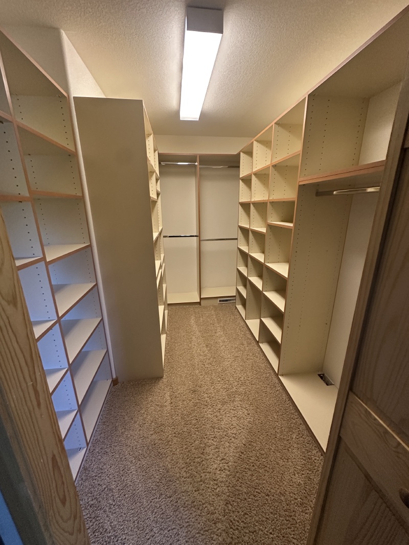 2024/08(August)/588LVC-Before-Renter-Pics/800x600_2024-09-06-LVC-Pre-Renter-Pic-29.JPG