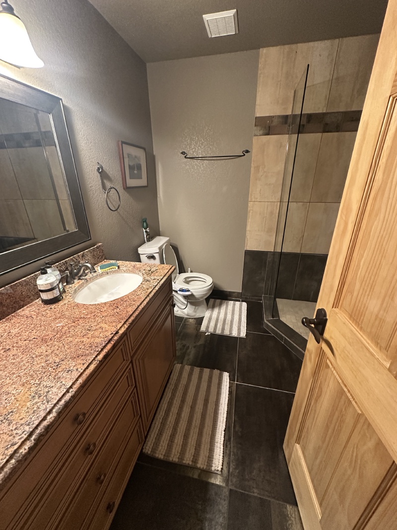 2024/08(August)/588LVC-Before-Renter-Pics/800x600_2024-09-06-LVC-Pre-Renter-Pic-30.JPG