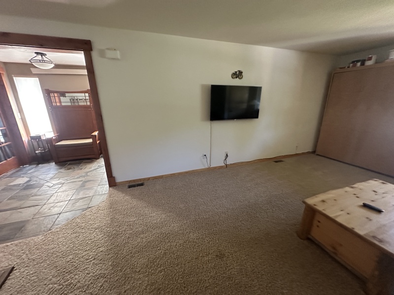 2024/08(August)/588LVC-Before-Renter-Pics/800x600_2024-09-06-LVC-Pre-Renter-Pic-36.JPG