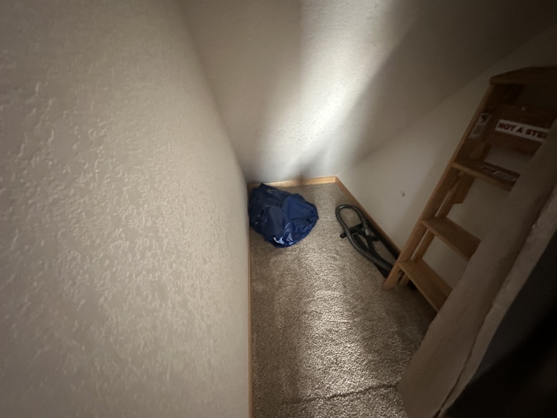 2024/08(August)/588LVC-Before-Renter-Pics/800x600_2024-09-06-LVC-Pre-Renter-Pic-41.JPG