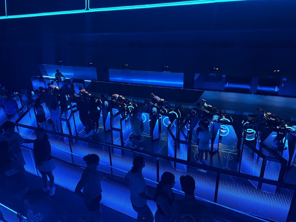 2024/08(August)/Disney-World-Chance-Bianca/1024x768_2024-08-01-Disney-World-025-Tron.JPG