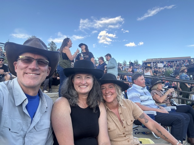 2024/08(August)/Jon-Adriana-visit-Colorado/640x480_2024-08-19-Colorado-Jon-Adriana-02-Travis-Suzi-Angie.JPG