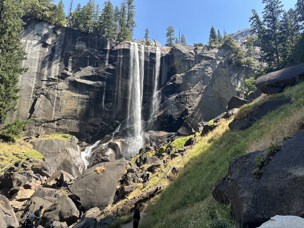 2024/08(August)/Yosemite-High-Sierra-Camp-Loop/1024x768_2024-08-25-Yosemite-124-HappyIsle-Mist-Trail-Nevada-Falls.JPG