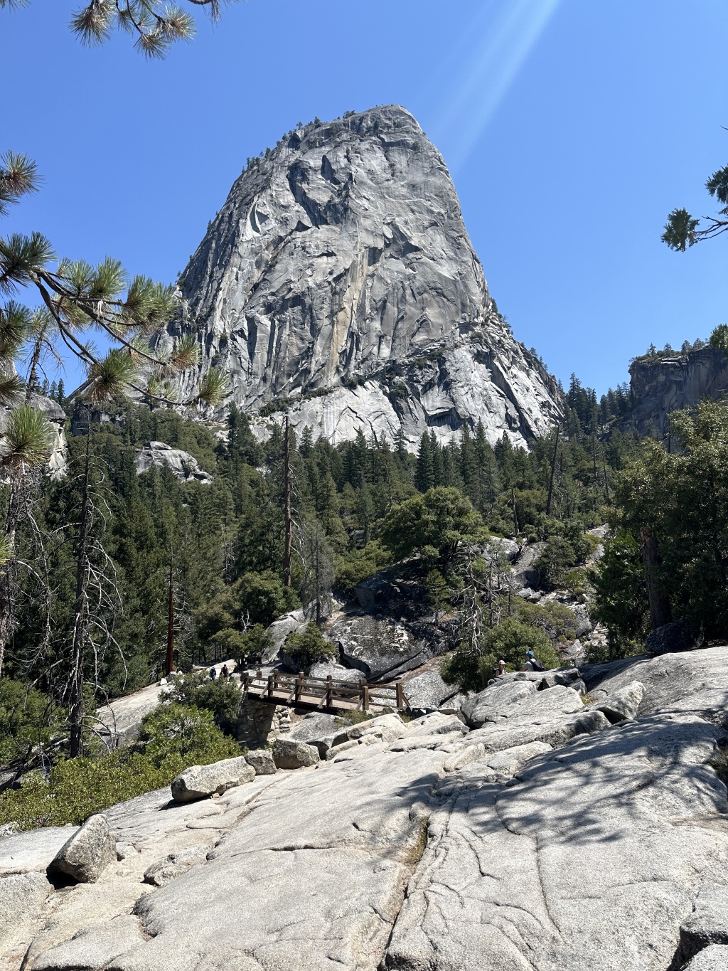 2024/08(August)/Yosemite-High-Sierra-Camp-Loop/1024x768_2024-08-25-Yosemite-146-HappyIsle-Mist-Trail-Nevada-Falls.JPG