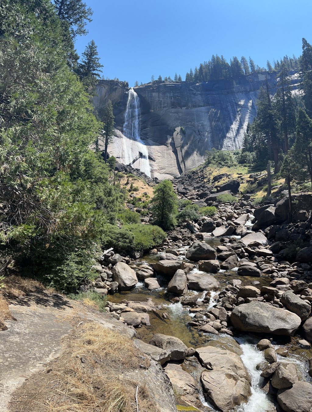 2024/08(August)/Yosemite-High-Sierra-Camp-Loop/1024x768_2024-08-25-Yosemite-152-HappyIsle-Mist-Trail-Nevada-Falls.JPG