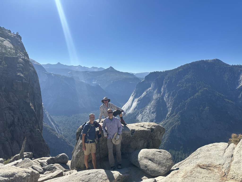 2024/08(August)/Yosemite-High-Sierra-Camp-Loop/1024x768_2024-08-27-Yosemite-278-Falls-to-Tioga-Rd-JonGraf-Travis-BenAllums.JPG