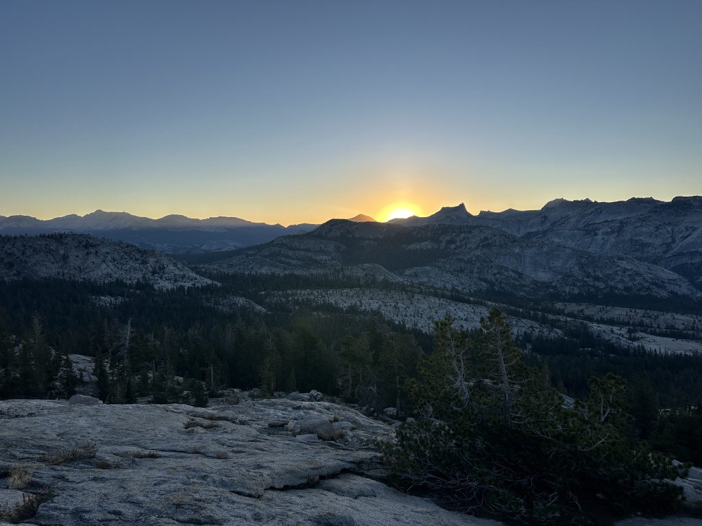 2024-08-30-Yosemite-418-May-Lake-Sunrise.JPG
