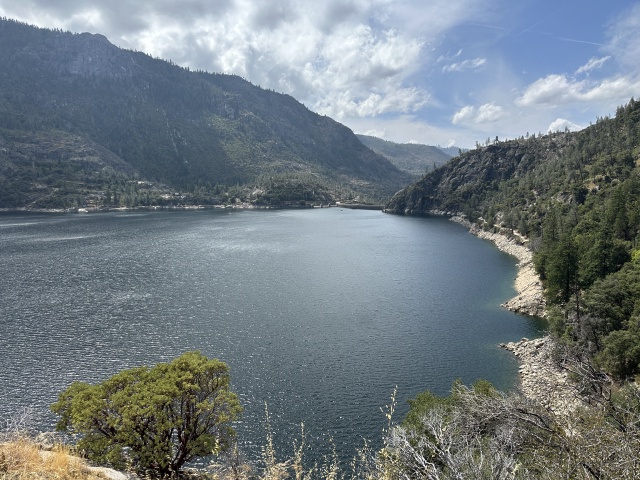 2024/08(August)/Yosemite-High-Sierra-Camp-Loop/640x480_2024-08-23-Yosemite-018-HetchHetchy-Wapama-Falls.JPG