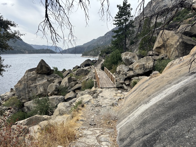 2024/08(August)/Yosemite-High-Sierra-Camp-Loop/640x480_2024-08-23-Yosemite-029-HetchHetchy-Wapama-Falls.JPG