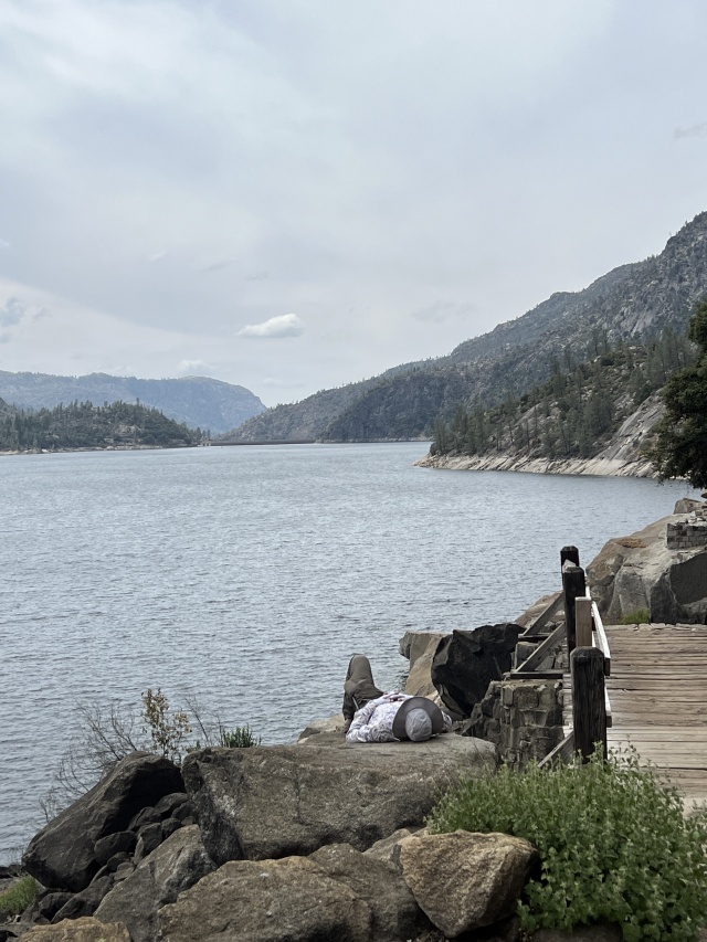 2024/08(August)/Yosemite-High-Sierra-Camp-Loop/640x480_2024-08-23-Yosemite-031-HetchHetchy-Wapama-Falls-Travis.JPG