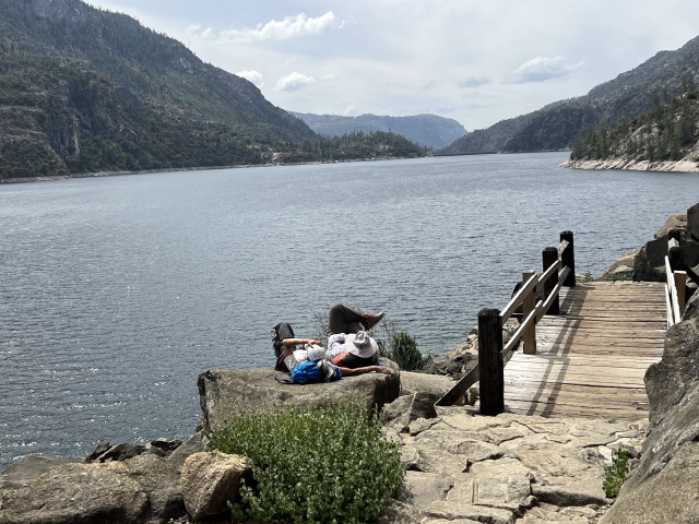 2024/08(August)/Yosemite-High-Sierra-Camp-Loop/640x480_2024-08-23-Yosemite-034-HetchHetchy-Wapama-Falls-Kavita-Travis.JPG