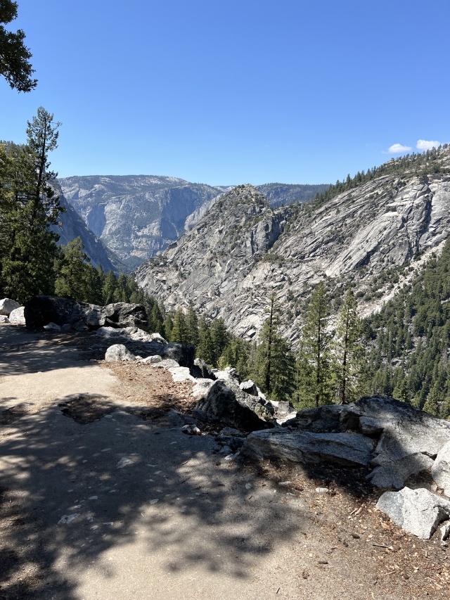 2024/08(August)/Yosemite-High-Sierra-Camp-Loop/640x480_2024-08-25-Yosemite-179-HappyIsle-Mist-Trail-Nevada-Falls.JPG