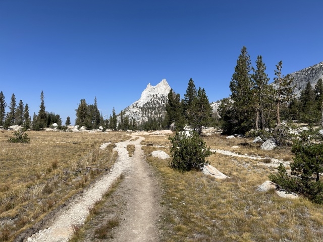 2024-08-28-Yosemite-335-May-Lake-hike.JPG