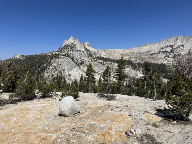 2024-08-28-Yosemite-336-May-Lake-hike.JPG