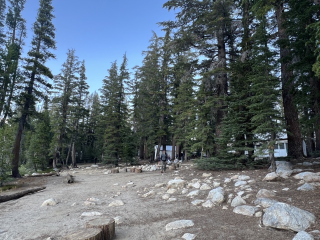 2024-08-29-Yosemite-404-hike-to-MayLake-Travis.JPG