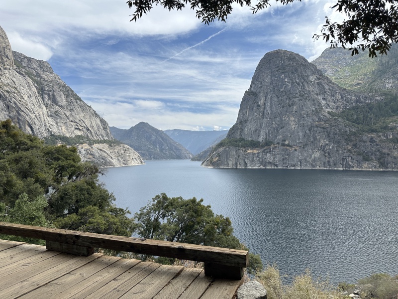 2024/08(August)/Yosemite-High-Sierra-Camp-Loop/800x600_2024-08-23-Yosemite-023-HetchHetchy-Wapama-Falls.JPG