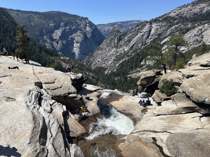 2024/08(August)/Yosemite-High-Sierra-Camp-Loop/800x600_2024-08-25-Yosemite-168-HappyIsle-Mist-Trail-Nevada-Falls.JPG