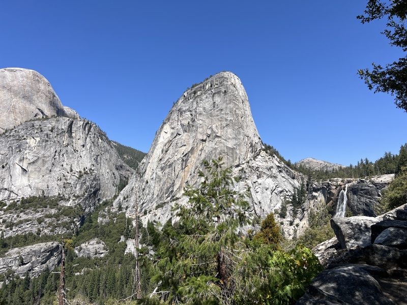 2024/08(August)/Yosemite-High-Sierra-Camp-Loop/800x600_2024-08-25-Yosemite-186-HappyIsle-Mist-Trail-Nevada-Falls-LibertyCap.JPG