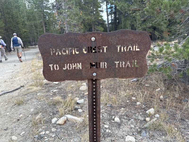 2024/08(August)/Yosemite-High-Sierra-Camp-Loop/800x600_2024-08-31-Yosemite-546-PCT-JohnMuir-sign.JPG