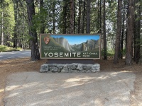2024-08-24-Yosemite-001-park-sign.JPG