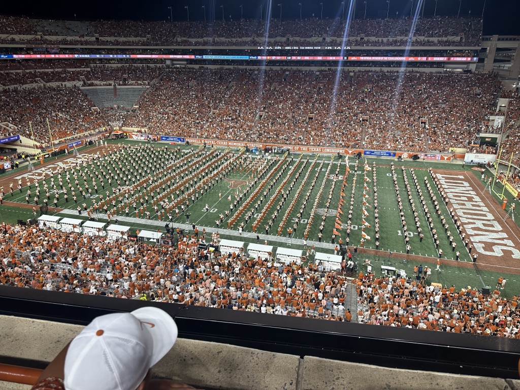 2024/09(September)/UT-Football/1024x768_2024-09-21-UT-Football-20.JPG