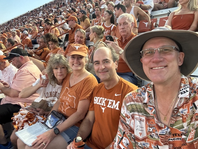 2024/09(September)/UT-Football/640x480_2024-09-21-UT-Football-15-Kim-Suzi-JimWoodgate-Travis.JPG