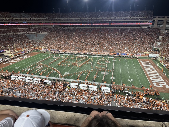 2024/09(September)/UT-Football/640x480_2024-09-21-UT-Football-18.JPG