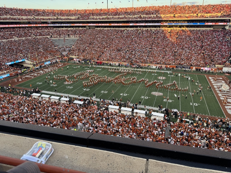 2024/09(September)/UT-Football/800x600_2024-10-19-UT-Football-52.JPG