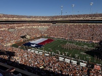 2024-11-23-UT-Football-92-flag.JPG