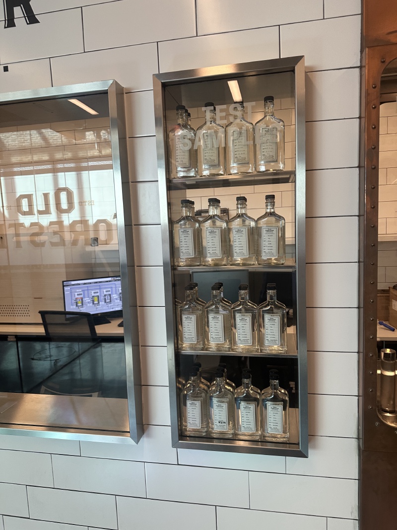 2024/09(September)/VA-SAVD-Louisville-KY/800x600_2024-09-09-VA-SAVD-Louisville-16-Old-Forester-distillery.JPG