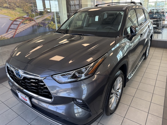 2024-10-10-Toyota-Highlander-new-06.JPG