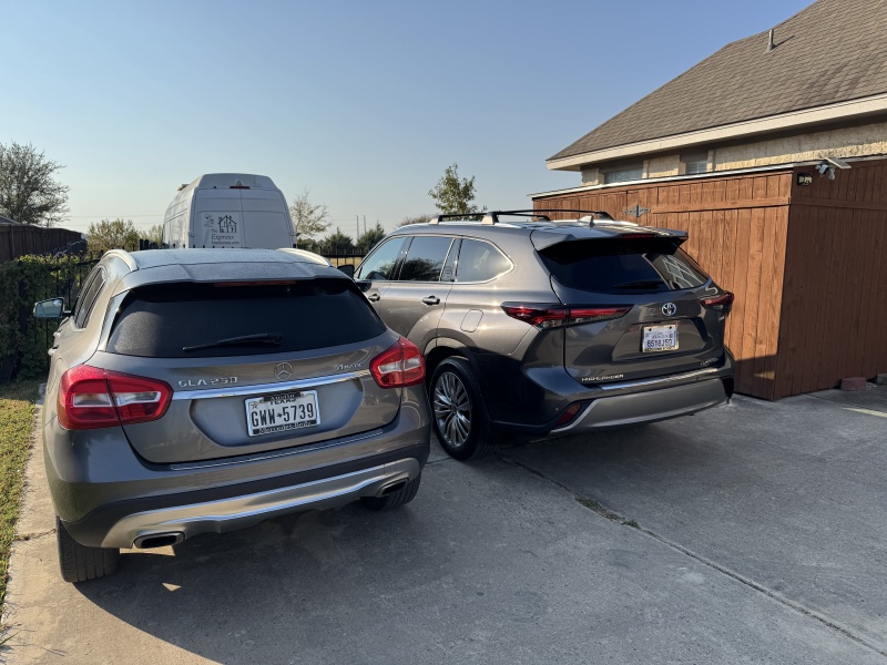 2024-10-11-Toyota-Highlander-new-29-Merci.JPG