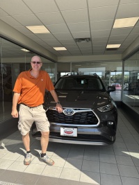 2024-10-10-Toyota-Highlander-new-14-Travis.JPG