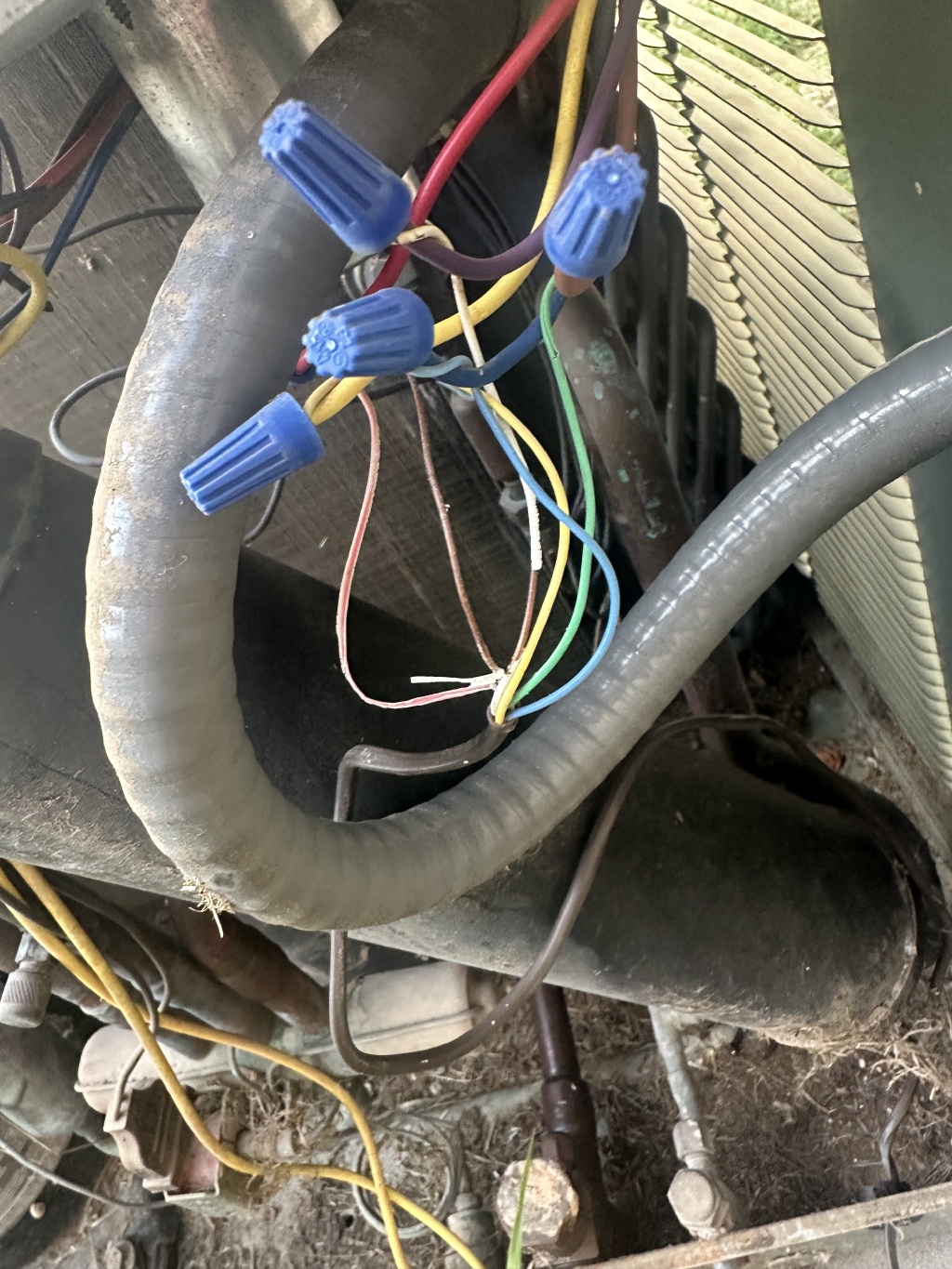 2024/10(October)/AC-replacement-upstairs/1024x768_2024-09-16-Comanche-Upstairs-AC-replacement-12.JPG