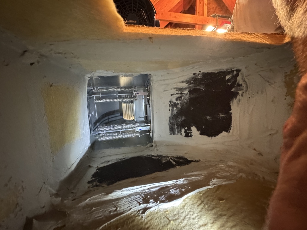 2024/10(October)/AC-replacement-upstairs/1024x768_2024-10-16-Comanche-Upstairs-AC-replacement-17.JPG