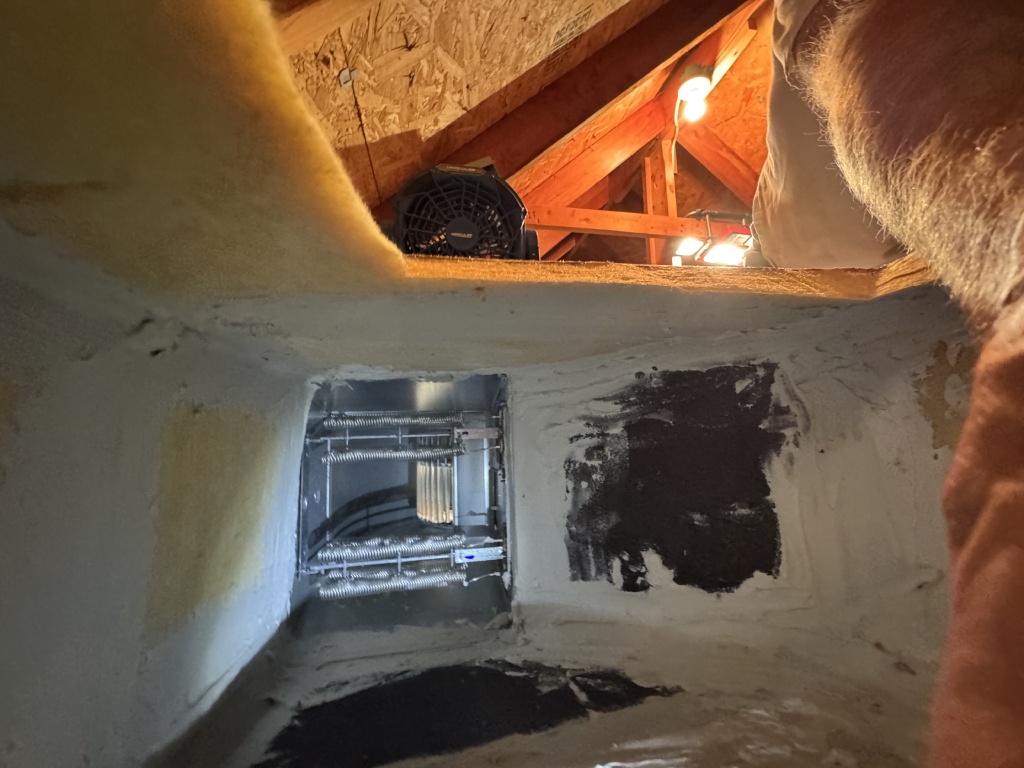2024/10(October)/AC-replacement-upstairs/1024x768_2024-10-16-Comanche-Upstairs-AC-replacement-19.JPG