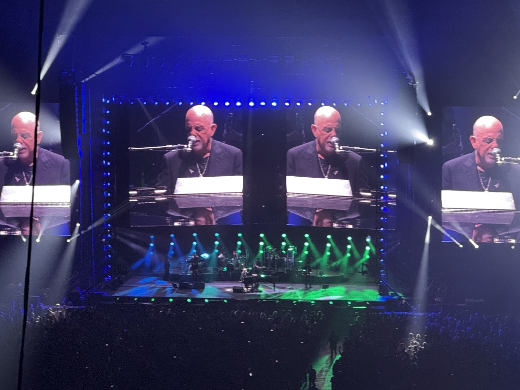 2024/10(October)/Billy-Joel-Sting-Concert-San-Antonio/1024x768_2024-10-25-Billy-Joel-Sting-Concert-15.JPG