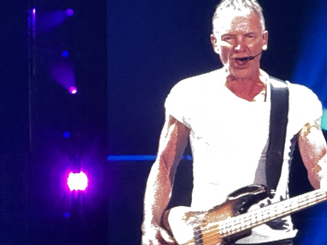 2024/10(October)/Billy-Joel-Sting-Concert-San-Antonio/640x480_2024-10-25-Billy-Joel-Sting-Concert-05.JPG