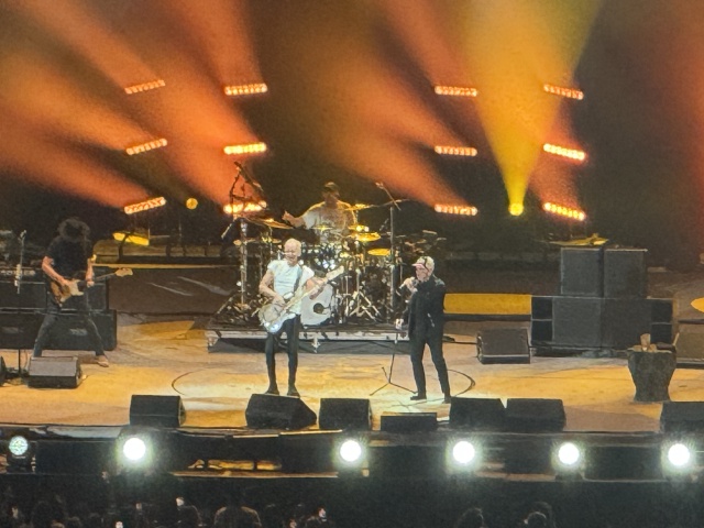 2024/10(October)/Billy-Joel-Sting-Concert-San-Antonio/640x480_2024-10-25-Billy-Joel-Sting-Concert-11.JPG